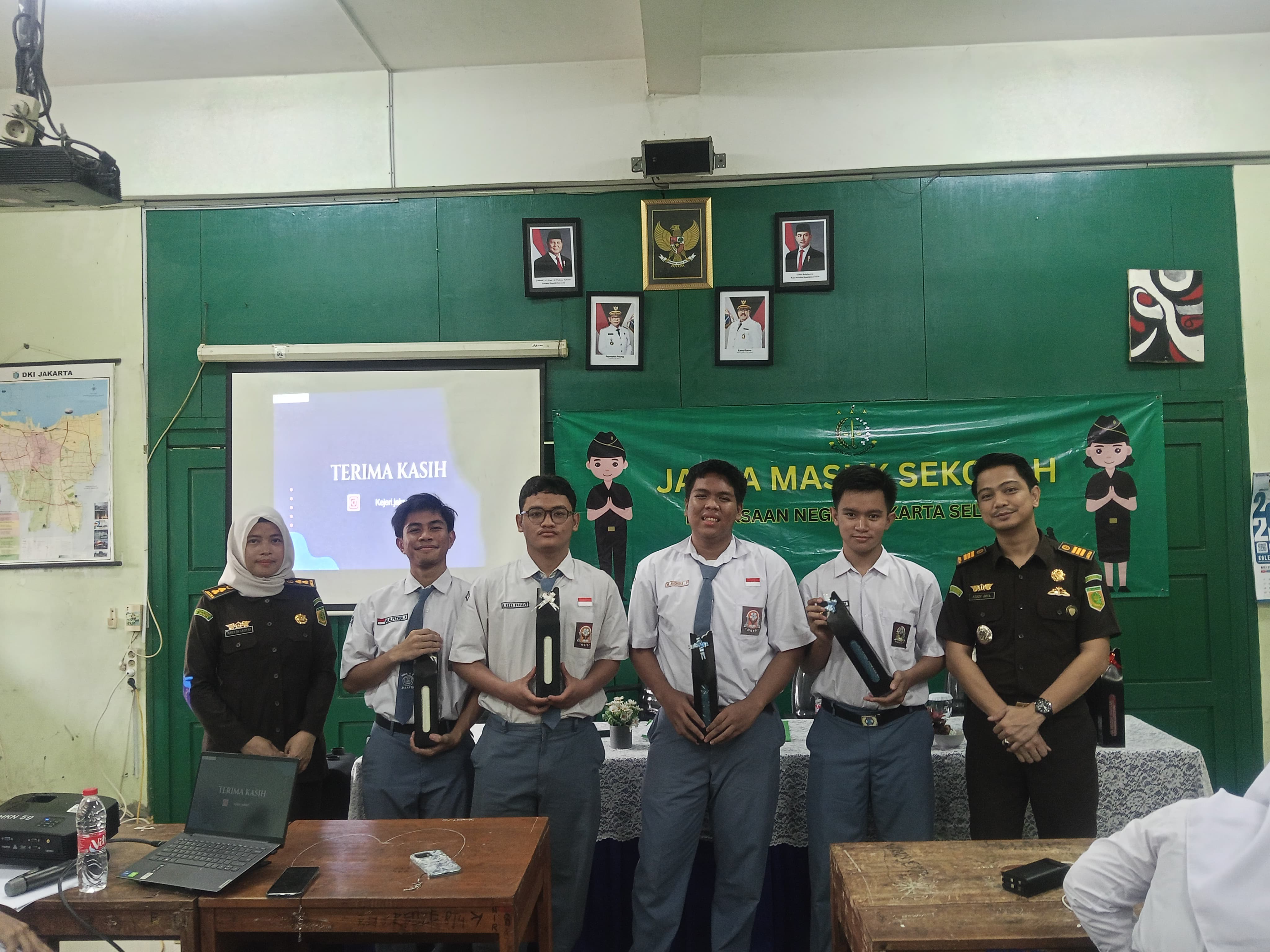 Gedung Sekolah SMKN 2 SURABAYA